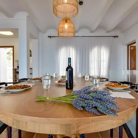 El Faro - Managed By Almarina Villa