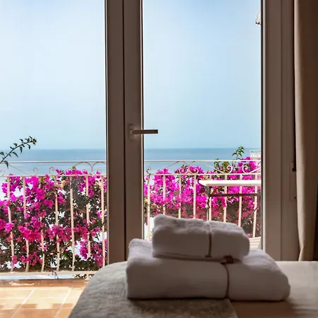 El Faro - Managed By Almarina Villa
